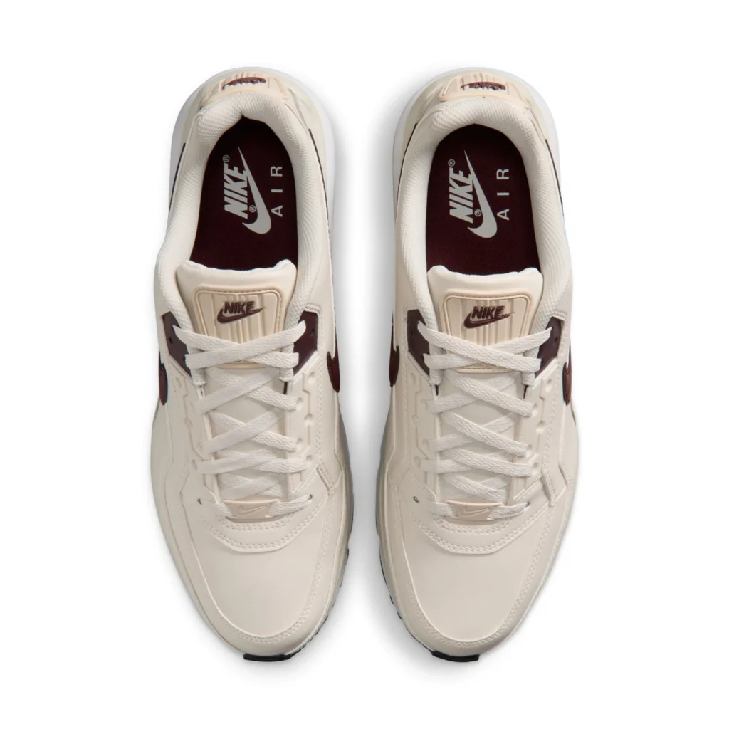 Nike Air Max LTD 3 herensneaker in wit en bordeaux rood.