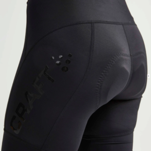 Craft Core Essence Shorts W zwarte fietsbroek voor dames met zeem.