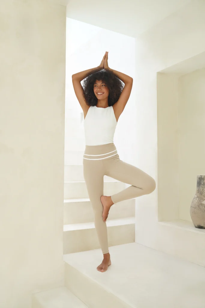 House of Gravity Line Leggings dames in Sand Stone White sportlegging