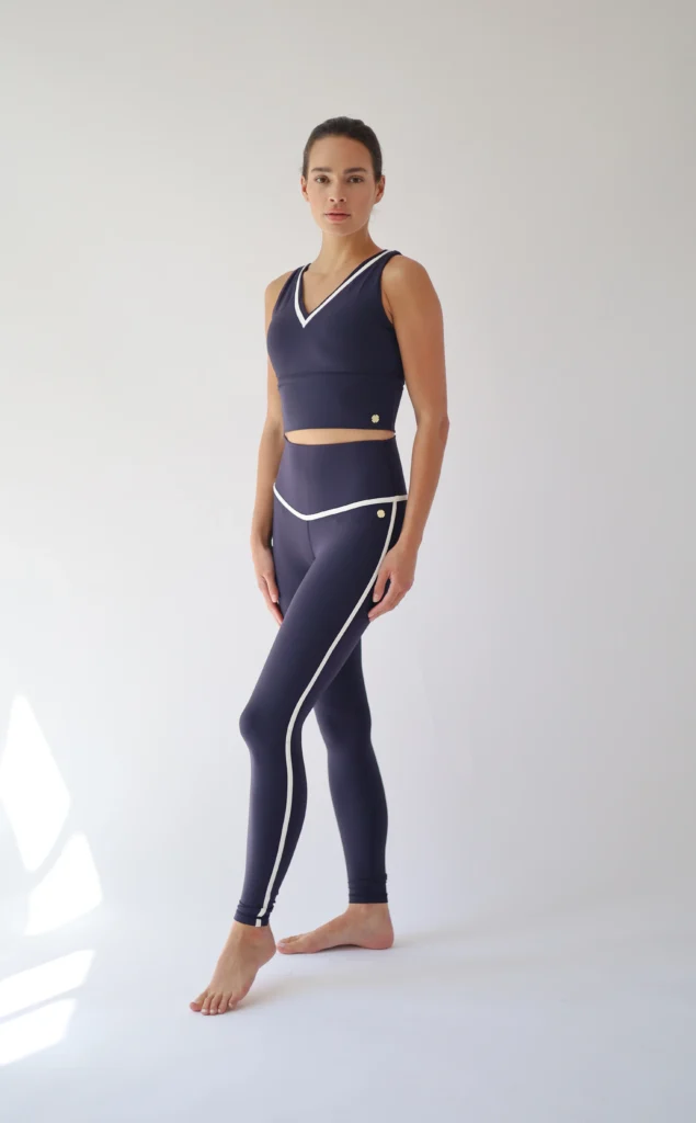 House of Gravity Contrast Crop Top dames sporttop in Deep Blue White