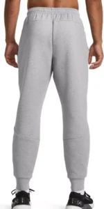 Gedragen look van de UA Unstoppable