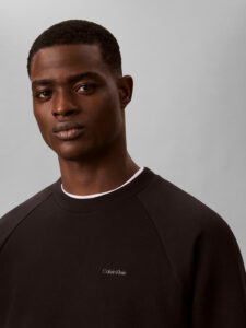 Calvin Klein LVGMF6W301-UB1 Sweatshirt voor heren in de kleur UB1 met subtiel merklogo