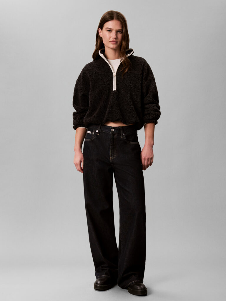 Calvin Klein Sherpa 1/4 Zip dames fleece sweater in zwart met kortere ritssluiting, opstaande kraag en subtiel logo