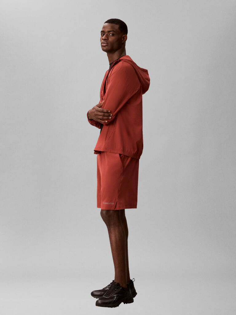 Calvin Klein Woven Short LVGMS6S806-XWB heren short in de kleur XWB met geweven structuur en elastische tailleband