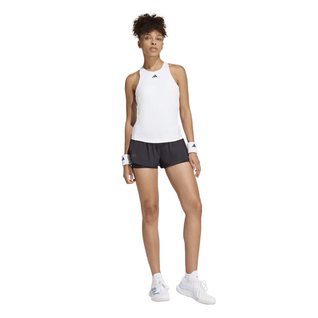 Detail van de adidas Match short met logo