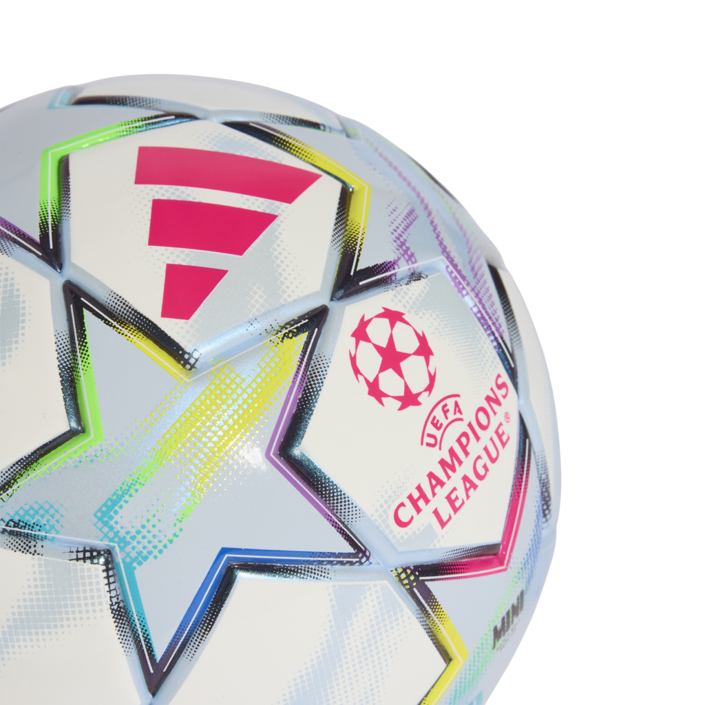 Adidas UEFA Champions League 26/27 Mini Ball kleine voetbal met het legendarische sterrenontwerp voor het seizoen 2026/2027