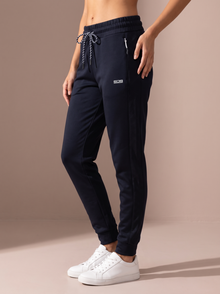 Sjeng Sports Lady Pant Klaartje dames trainingsbroek met elastische tailleband, vrouwelijke pasvorm en zakken