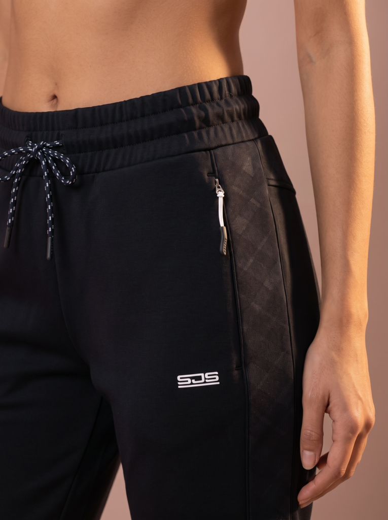 Sjeng Sports Lady Pant Klaartje dames trainingsbroek met elastische tailleband, vrouwelijke pasvorm en zakken