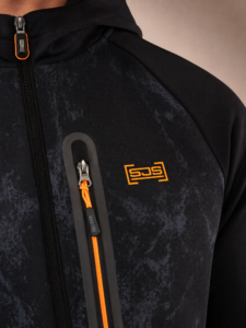 Sjeng Sports Men's Jacket Mike B001 heren sportvest in het zwart met doorlopende ritssluiting en capuchon