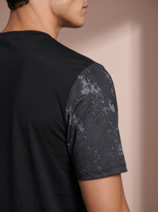 Sjeng Sports Men's Tee Nexus Nexus-B001 heren sportshirt in het zwart met korte mouwen en ronde hals