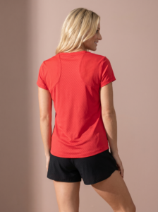 Sjeng Sports Lady Tee Sommer R110 dames sportshirt in het rood met korte mouwen en V-hals