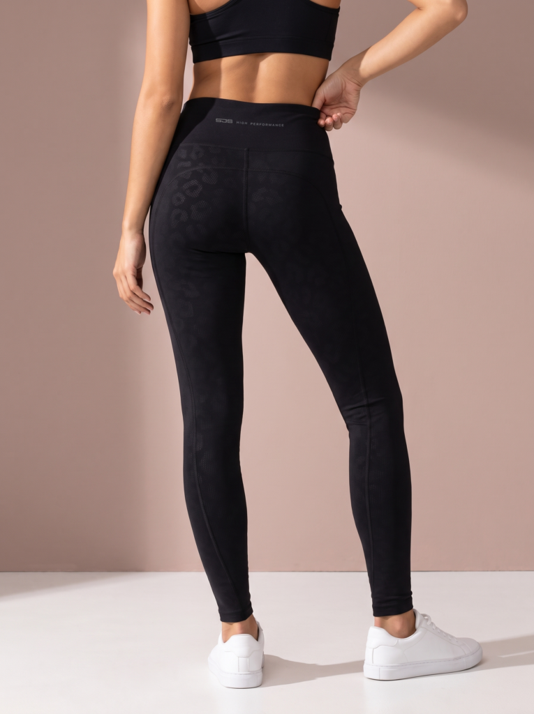 Sjeng Sports Lady Tights Tunde-B001 dames sportlegging in het zwart met zakken voor tennisballen en hoge tailleband