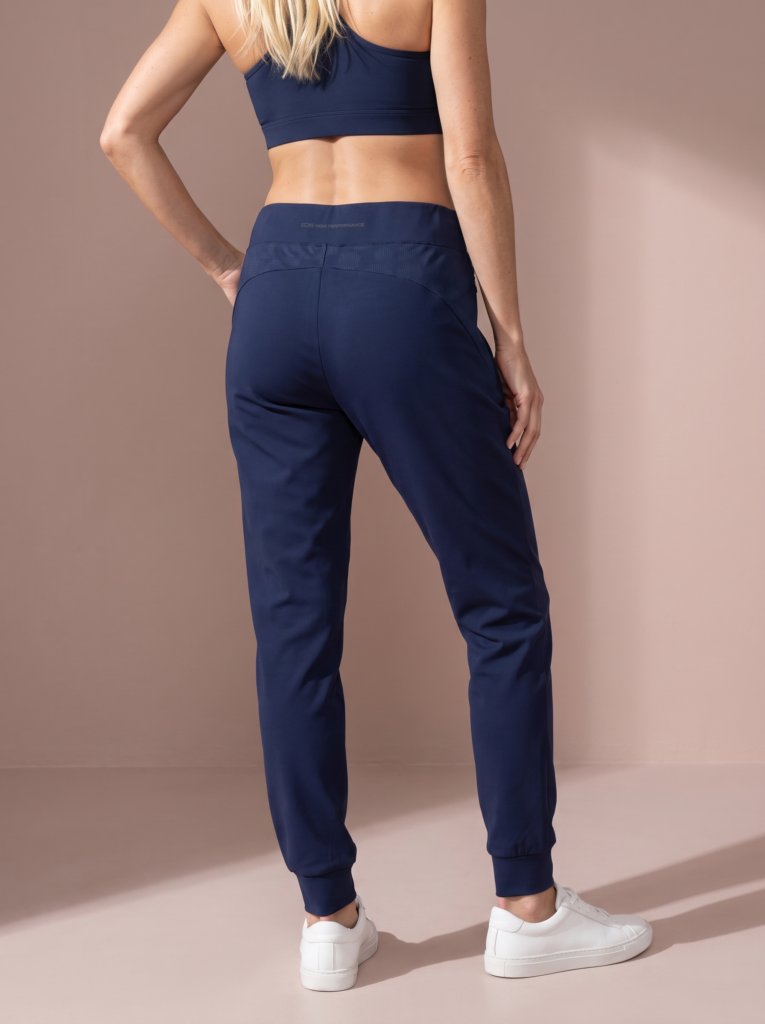 Sjeng Sports Lady Pant Veerle dames trainingsbroek met elastische tailleband, vrouwelijke snit en fijne pasvorm
