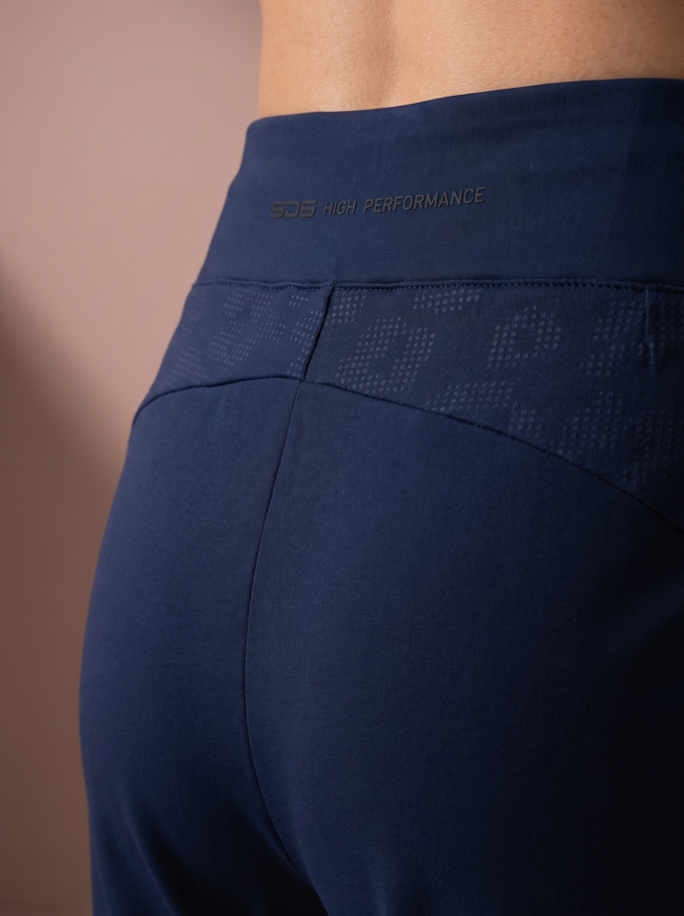 Sjeng Sports Lady Pant Veerle dames trainingsbroek met elastische tailleband, vrouwelijke snit en fijne pasvorm