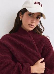 Aim'n Campus Cap 26081508-050 dames pet in de kleur grijs met stijlvol Campus-borduursel
