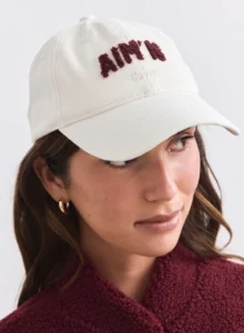 Aim'n Campus Cap 26081508-050 dames pet in de kleur grijs met stijlvol Campus-borduursel