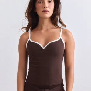 Aim'n Chocolate Sense Contour Singlet 26041554-147 dames top in de kleur Chocolate bruin met figuurvolgende contourlijnen