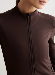 Aim'n Chocolate Sense Zip Jacket 25010696-147 dames sportjasje in de kleur Chocolate bruin met volledige ritssluiting