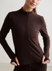 Aim'n Chocolate Sense Zip Jacket 25010696-147 dames sportjasje in de kleur Chocolate bruin met volledige ritssluiting