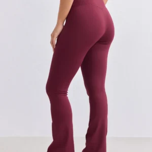 Aim'n Merlot Sense Flare Tights 23040026-187 dames flared legging in de kleur Merlot bordeauxrood met uitlopende pijpen
