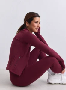 Aim'n Merlot Sense Zip Jacket 25010696-187 dames vestje met ritssluiting in de kleur Merlot bordeauxrood