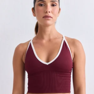 Aim'n Merlot Shape Seamless Cross Back Bralette 24070409-187 dames naadloze sport-bh met gekruiste bandjes in Merlot bordeauxrood