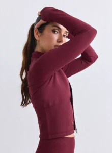Aim'n Merlot Shape Seamless Zip Jacket 25030807-187 dames naadloos jasje met ritssluiting in de kleur Merlot bordeauxrood