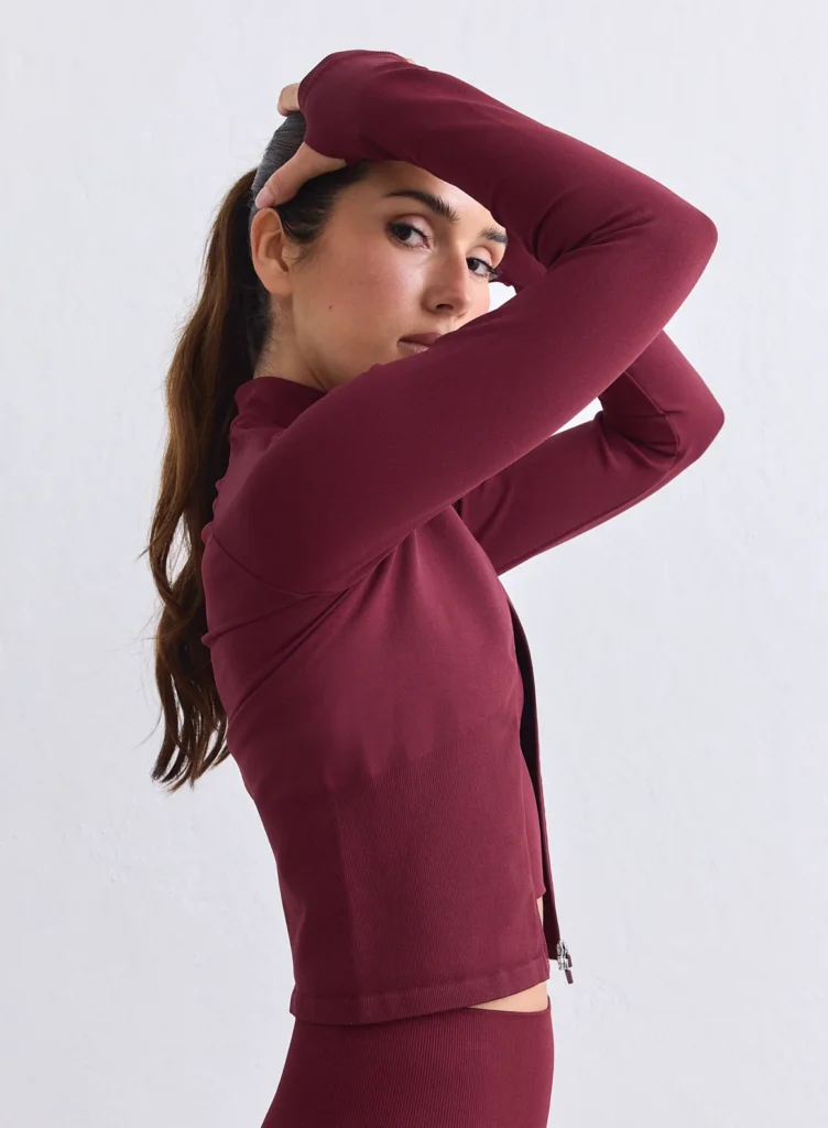 Aim'n Merlot Shape Seamless Zip Jacket 25030807-187 dames naadloos jasje met ritssluiting in de kleur Merlot bordeauxrood