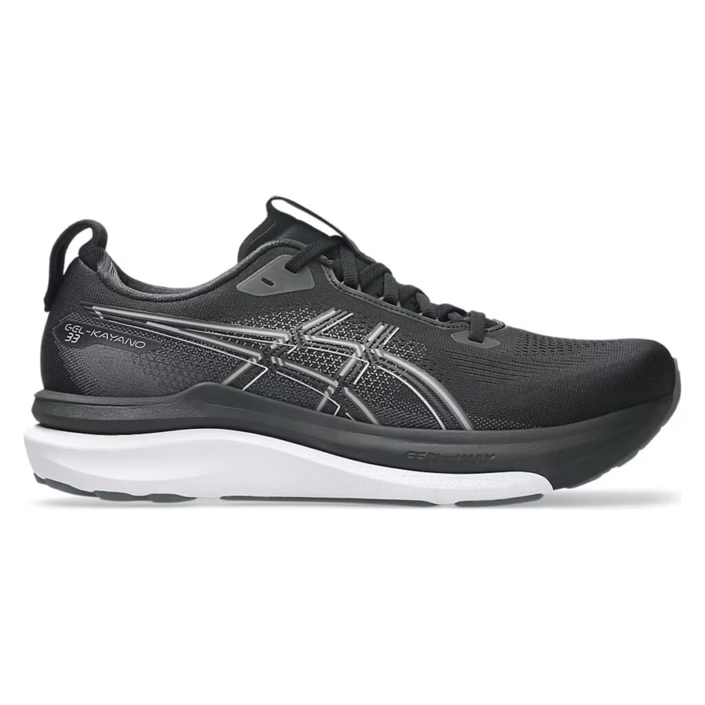 Zijaanzicht van de zwarte Asics Gel-Kayano 33