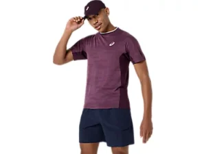 Asics Match Jacquard SS Top voor heren in Dark Aubergine (2041A419-500) met ademende jacquardstructuur