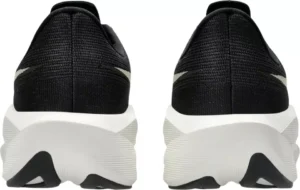 Asics Novablast 6 heren hardloopschoenen zwart wit 1011C243-001