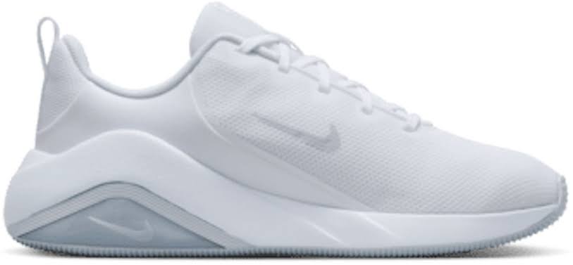 Nike W Air Zoom Bella 7 FZ1689-100 dames fitnessschoen in het wit met dempende Zoom Air zool