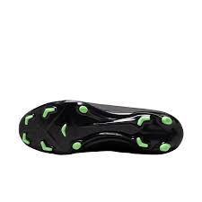 Zijaanzicht van de zwarte Nike Mercurial Superfly 11 Academy MG voetbalschoen met Illusion Green details uit het Shadow Pack.