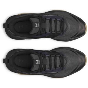 Under Armour Charged Commit TR 5 fitnesstrainers voor heren in het zwart (6007140-016) met platte zool en verstevigde hielkap