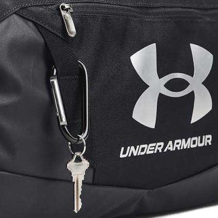 Under Armour Undeniable 5.0 Duffle S sporttas in het zwart (1369222-001) met schoenenvak en verstelbare schouderband