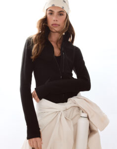 Aim'n Black Stretch Fleece Zip Jacket warm en elastisch zwart dames fleece vest met rits