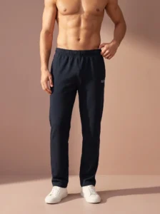 De zachte sweatpant die je aantrekt voor training én daarna.