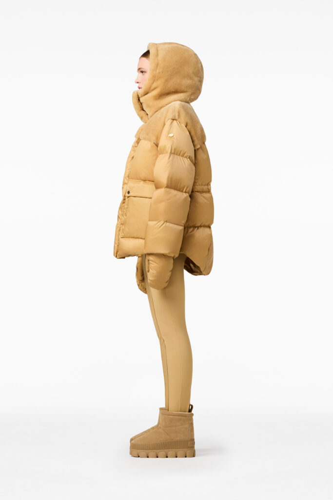Goldbergh Kimochi Jacket GB00320263-7485 zandkleurig luxe damesjack met opstaande kraag