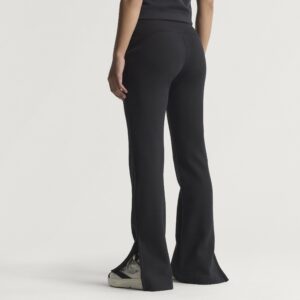 Adidas W All Szn SL FP JM3757 comfortabele en zachte dames sweatpant met elastische taille en zakken