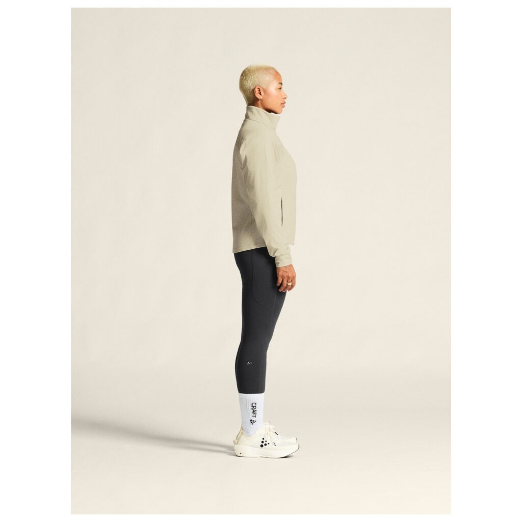 Craft Adv Essence Warm Jkt 2 W dames hardloopjack winddicht en gewatteerd voor koud weer