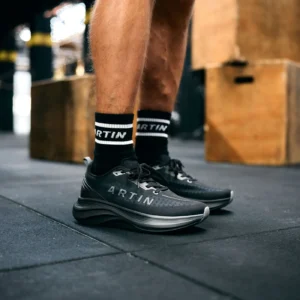 Artin Athletics Hybrid Trainer Black 8721399831946 zwarte minimalistische fitness- en crossfitschoen met brede teenbox en platte zool