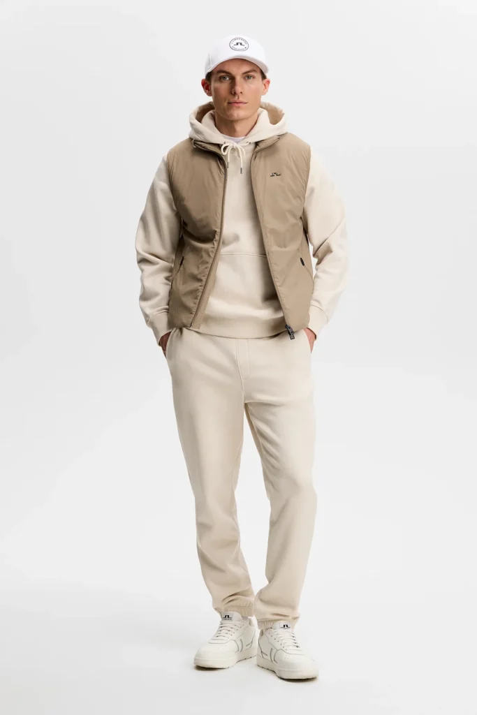 J.Lindeberg Alpha Pant BMJS14836-U029 technische herenbroek met zakken en subtiel logo
