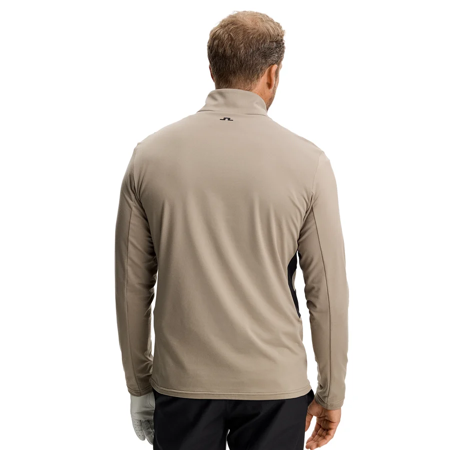 J.Lindeberg Finn Quarter Zip Mid Layer GMJS16157-U144 JL Brindle taupe-grijze technische golftrui met korte rits en logo