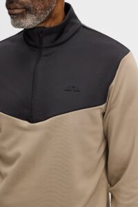 J.Lindeberg Maclean Quarter Zip Mid Layer GMJS17071-U144 JL Brindle taupe-grijze technische golftrui met korte rits en logo