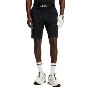 J.Lindeberg Vent Shorts GMPA14599-9999 JL Black zwarte technische golfshorts met zakken en subtiel logo