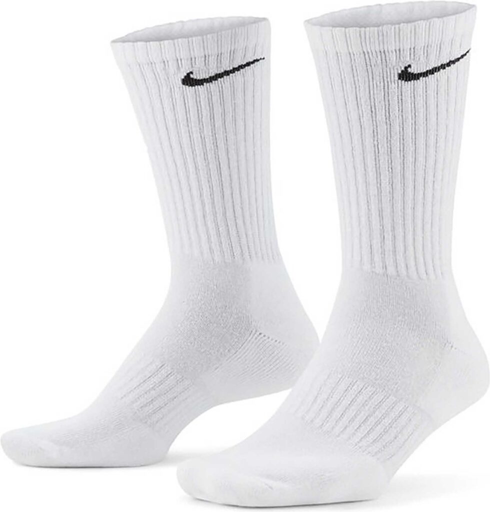 Nike Everyday Cushioned Training Sock SX7664-100 witte hoge sportsokken met zwart Swoosh logo 3-pack