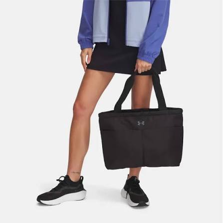 Under Armour Studio Lite Tote lichte en ruime zwarte dames sporttas en tote bag