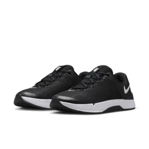 W Nike MC Trainer 4 IM3744-002 veelzijdige zwarte dames fitness en trainingsschoen