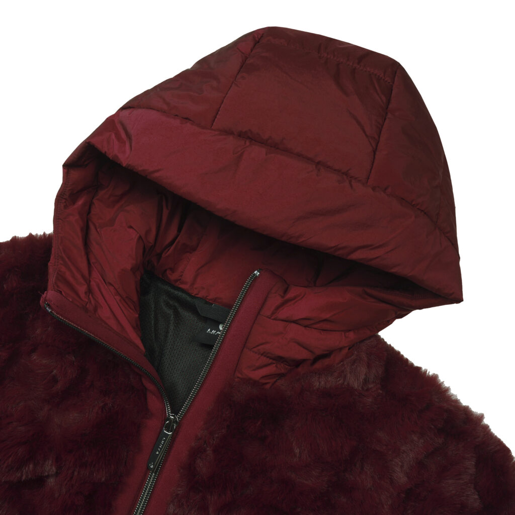 Luhta inkiniemi 232236413L 670 670 carmine rode damesjas met capuchon