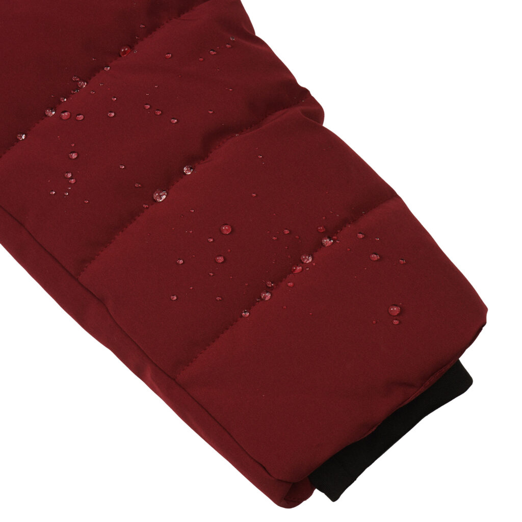 Luhta Haukka 232456364L670 rood dames jack met capuchon en ritssluiting